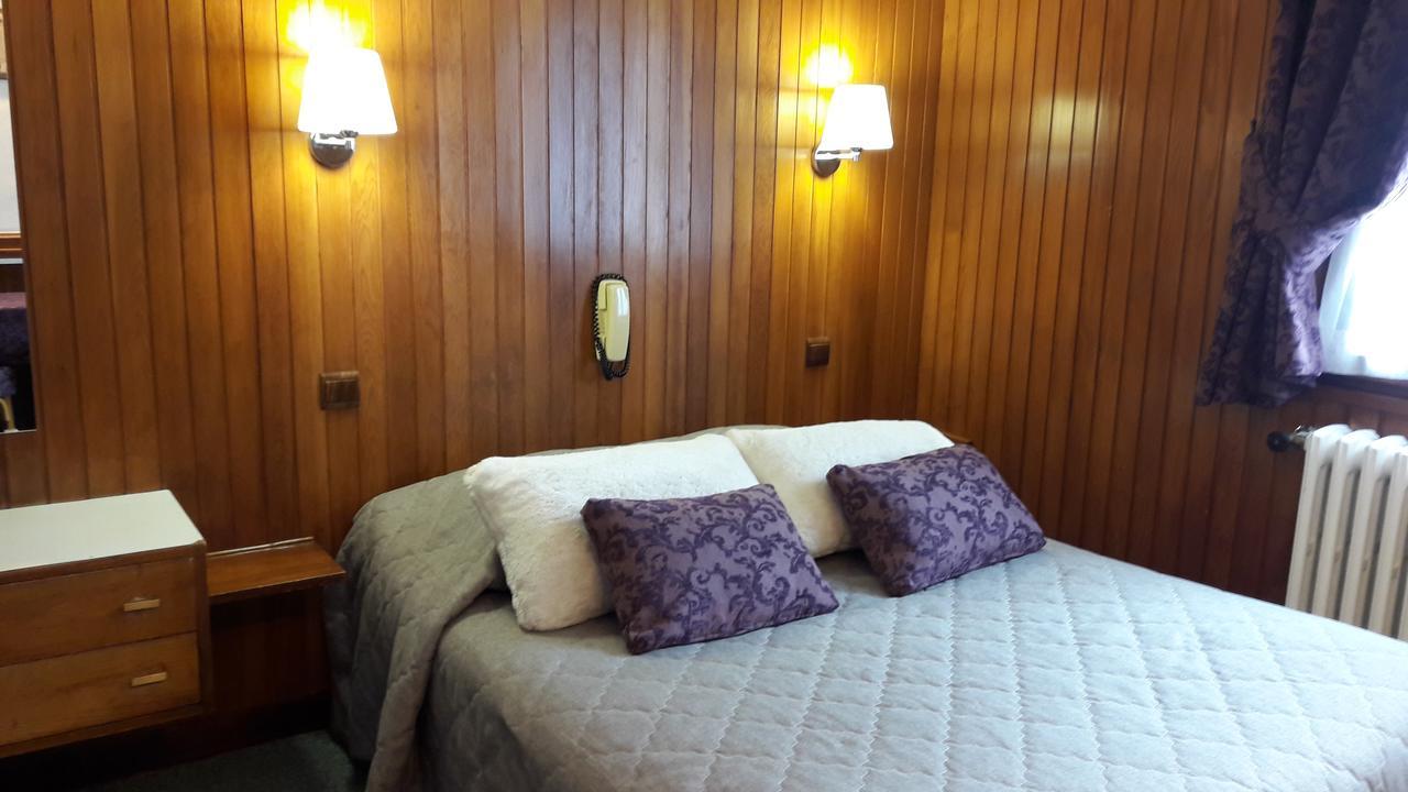 Alp-Hotel Megeve Bagian luar foto